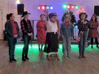 Powiększ obraz: Bal karnawałowy Domów Pomocy Społecznej – „Dookoła świata” - Zdjęcie nr 2