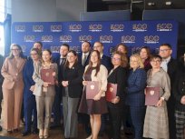 Powiększ obraz: Oficjalne zawarcie umowy o dofinansowanie projektu „StAR – Stacja Aktywnego Rozwoju” - Zdjęcie nr 1