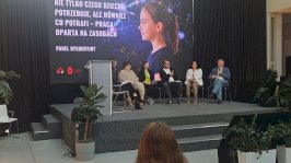 Powiększ obraz: Dziecko to więcej niż jego historia – konferencja WCPR - Zdjęcie nr 10